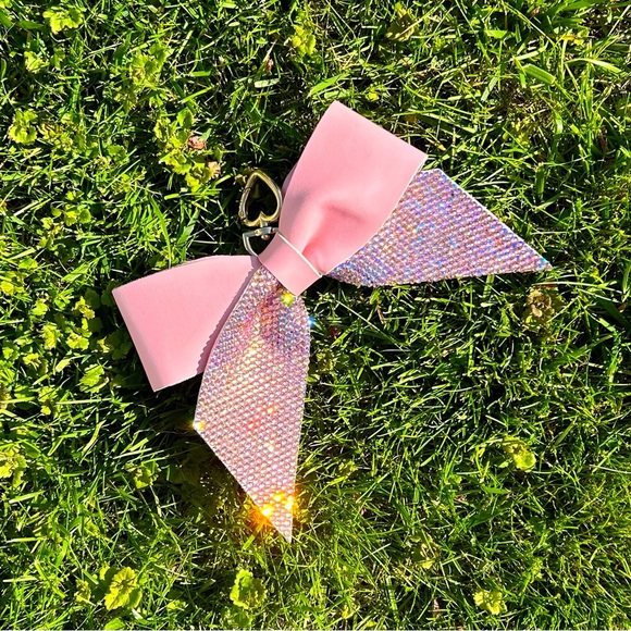 Simply Gilded Glass Crystal Rhinestone Jumbo Pink Clip On - Picture 3 of 7